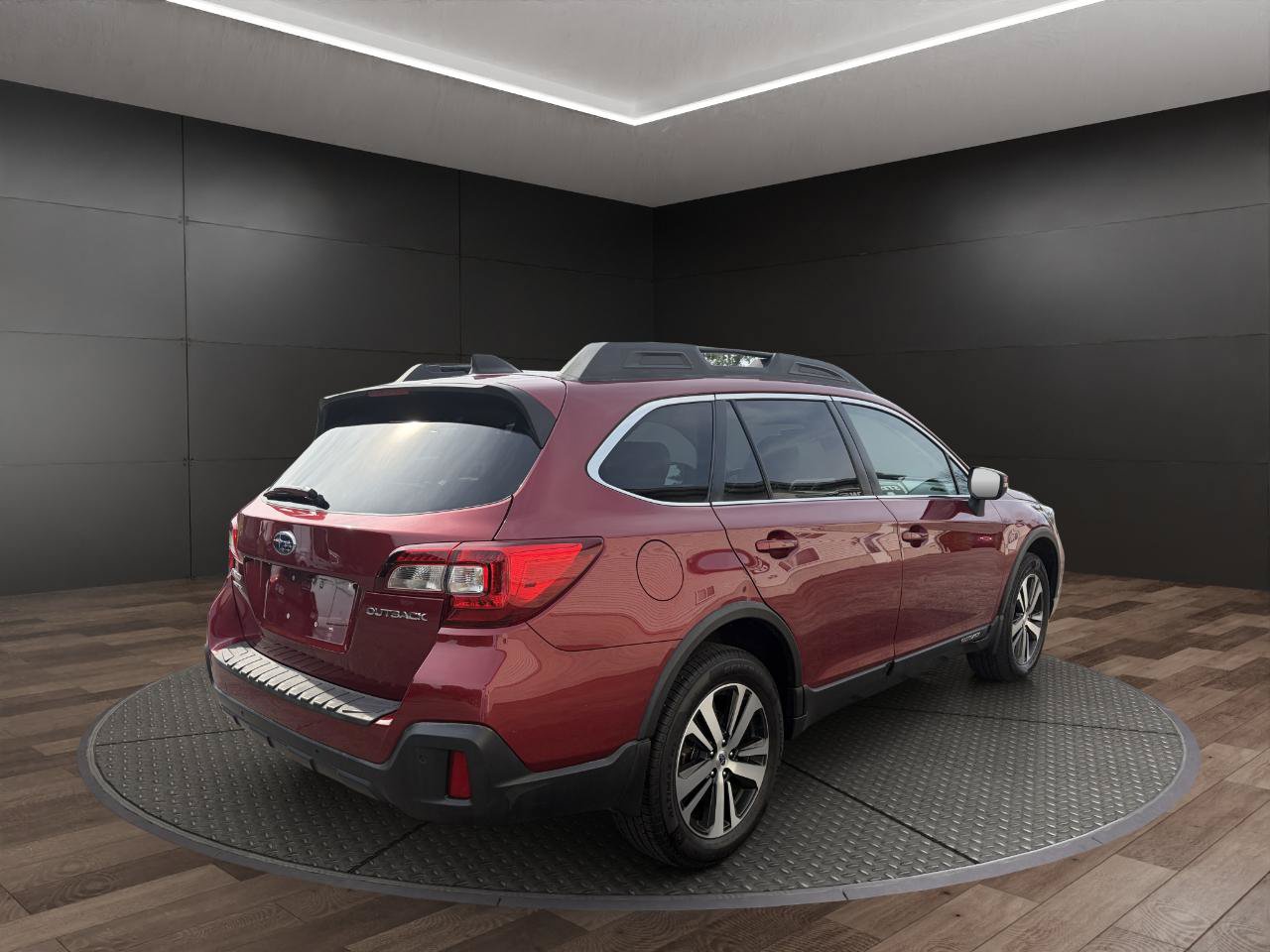 Used 2018 Subaru Outback 2.5i Limited AWD/4WD image 8