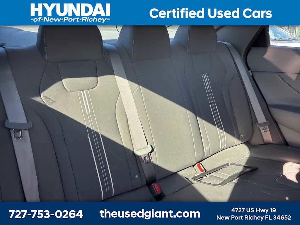 Certified 2024 Hyundai Elantra SEL image 8