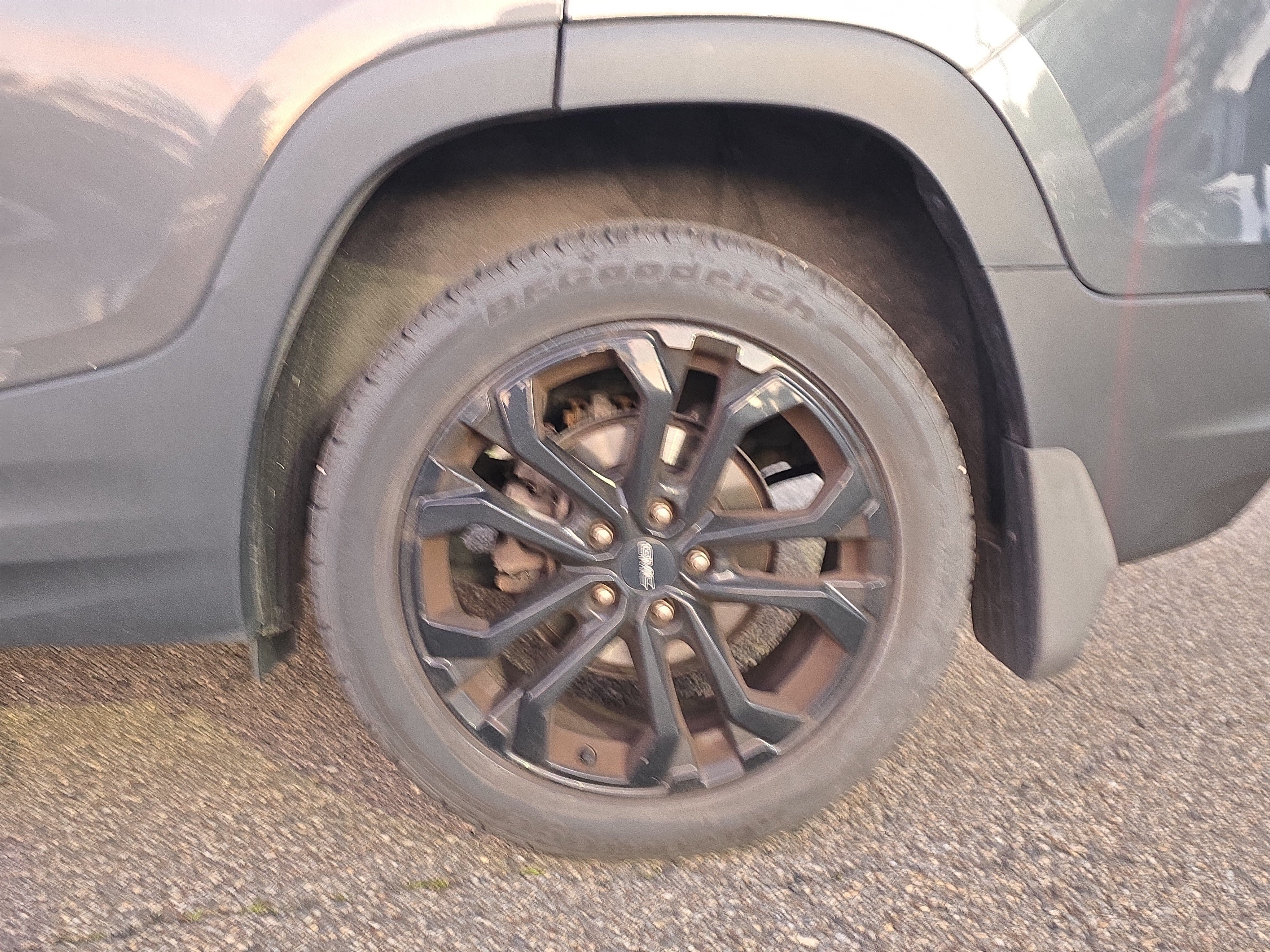 Used 2019 GMC Terrain SLE w/ Driver Convenience Package AWD/4WD image 12