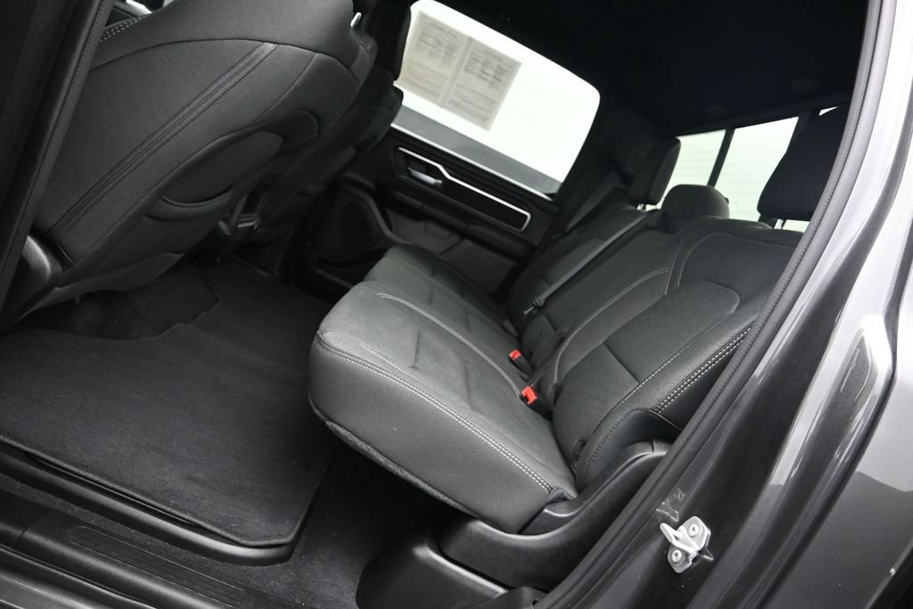 Used 2025 RAM 1500 Big Horn AWD/4WD image 13