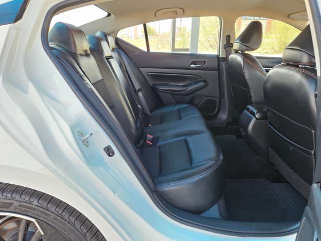 Used 2024 Nissan Altima 2.5 SR image 18