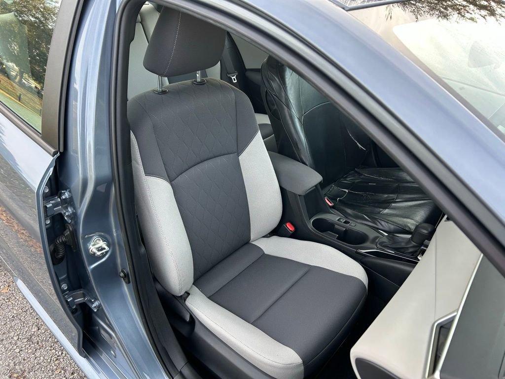 Used 2024 Toyota Corolla LE image 13