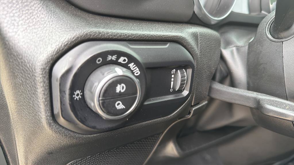 Used 2023 Jeep Gladiator Sport AWD/4WD image 20