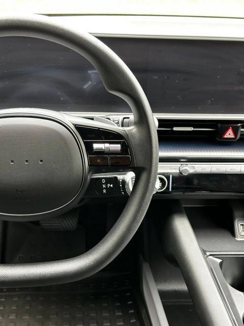 Certified 2025 Hyundai Ioniq 6 SE RWD image 28