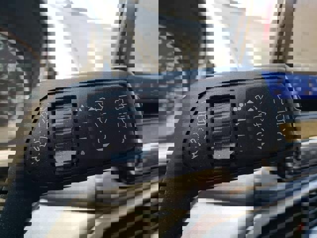 Used 2021 Ford EcoSport SE image 25