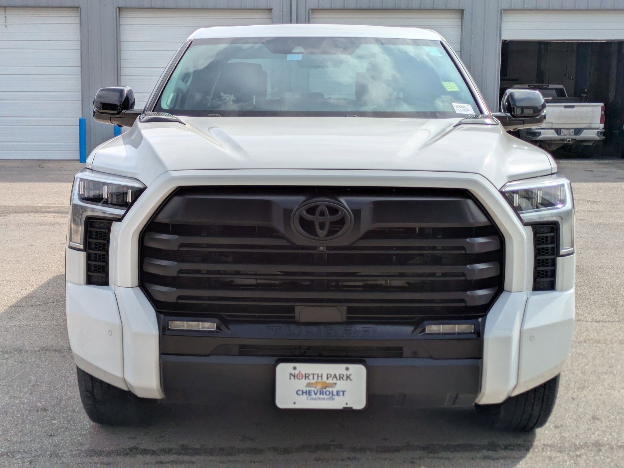 Used 2024 Toyota Tundra Limited image 8
