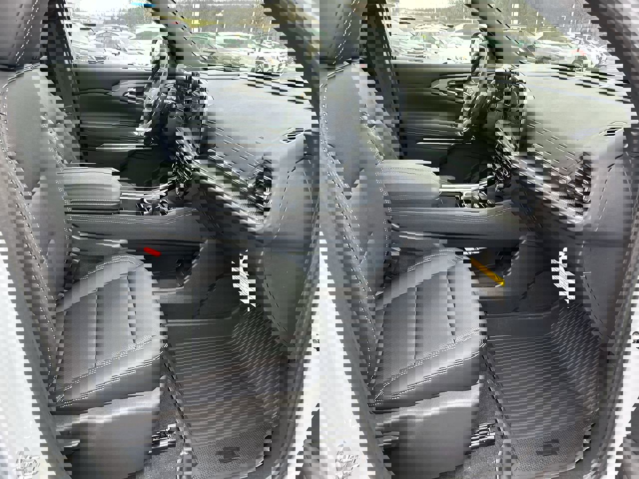 New 2026 Chevrolet Traverse LT image 13