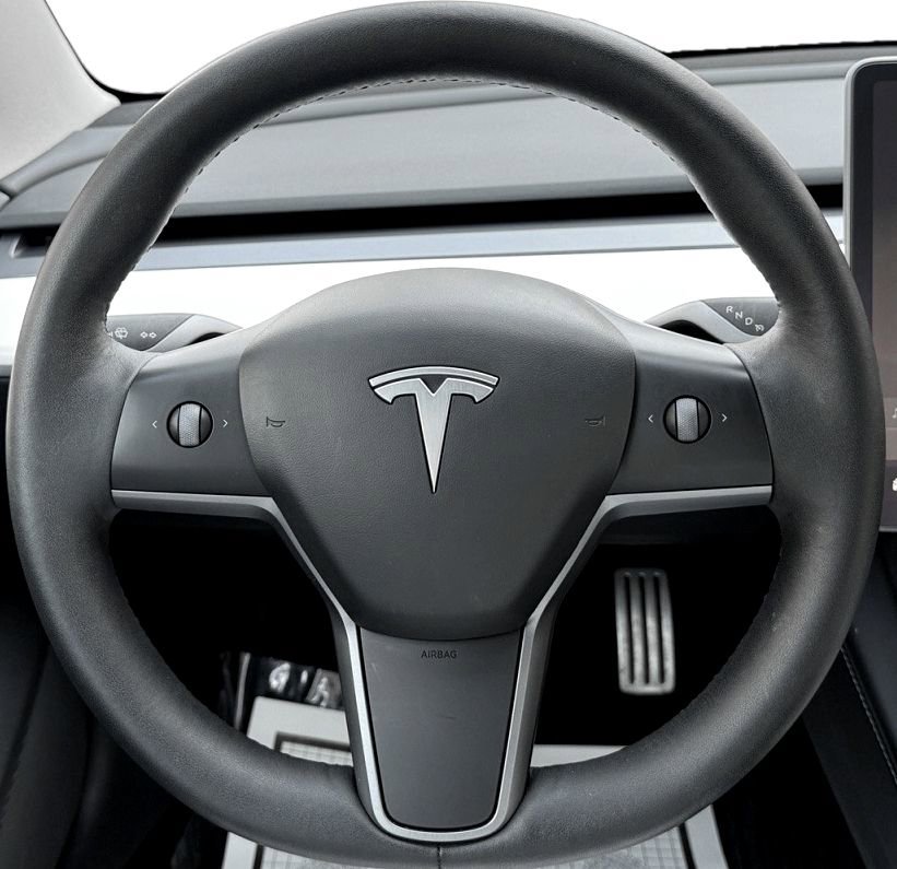 Used 2022 Tesla Model 3 Performance image 19