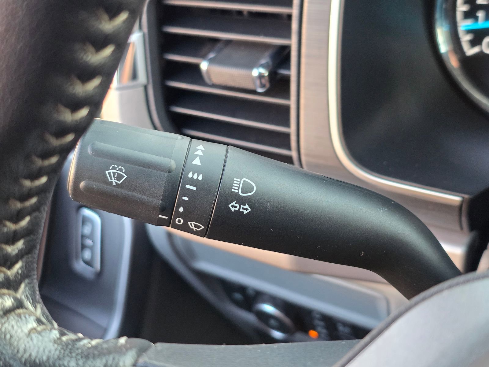 Used 2022 Ford F150 XLT w/ Equipment Group 301A Mid image 38