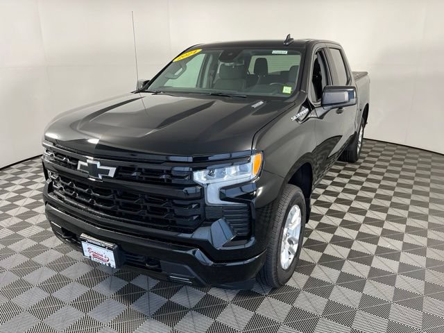 Used 2024 Chevrolet Silverado 1500 RST w/ Protection Package AWD/4WD image 3