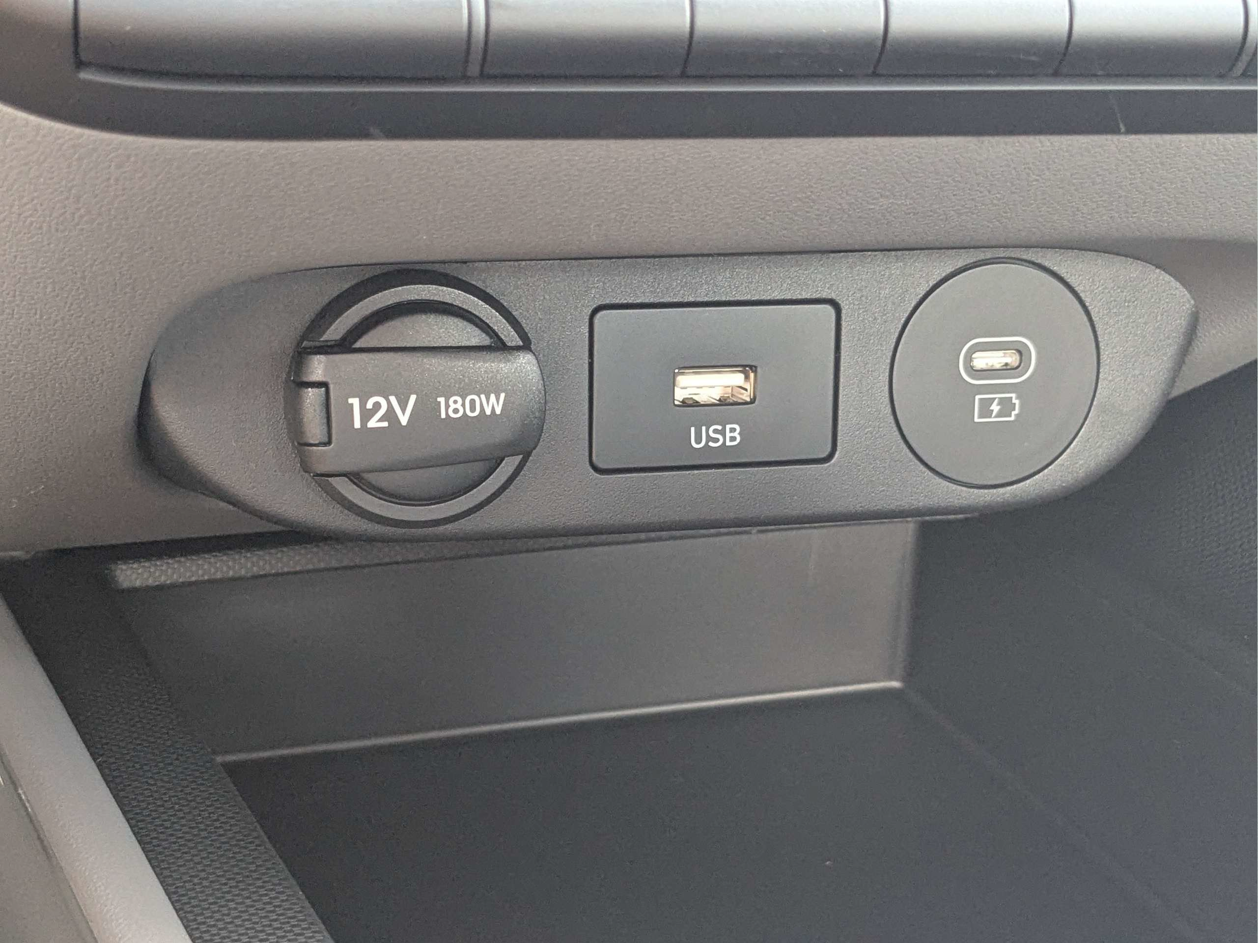 New 2026 Hyundai Elantra SE FWD image 25