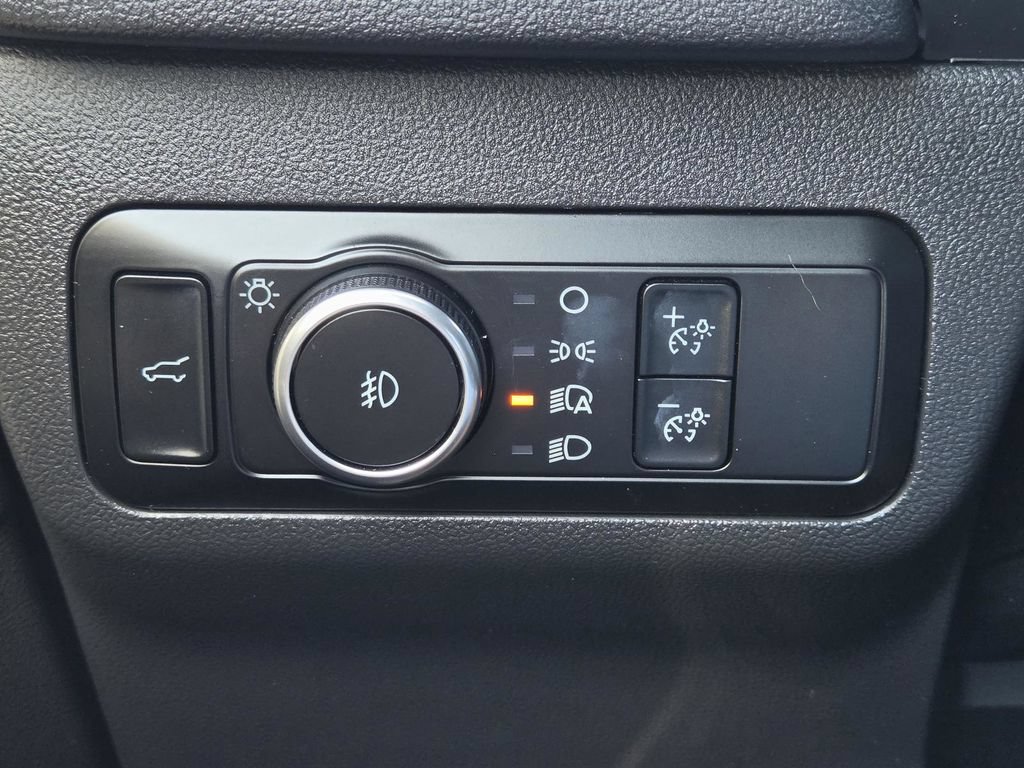 Used 2025 Ford Escape ST-Line Select AWD/4WD image 19