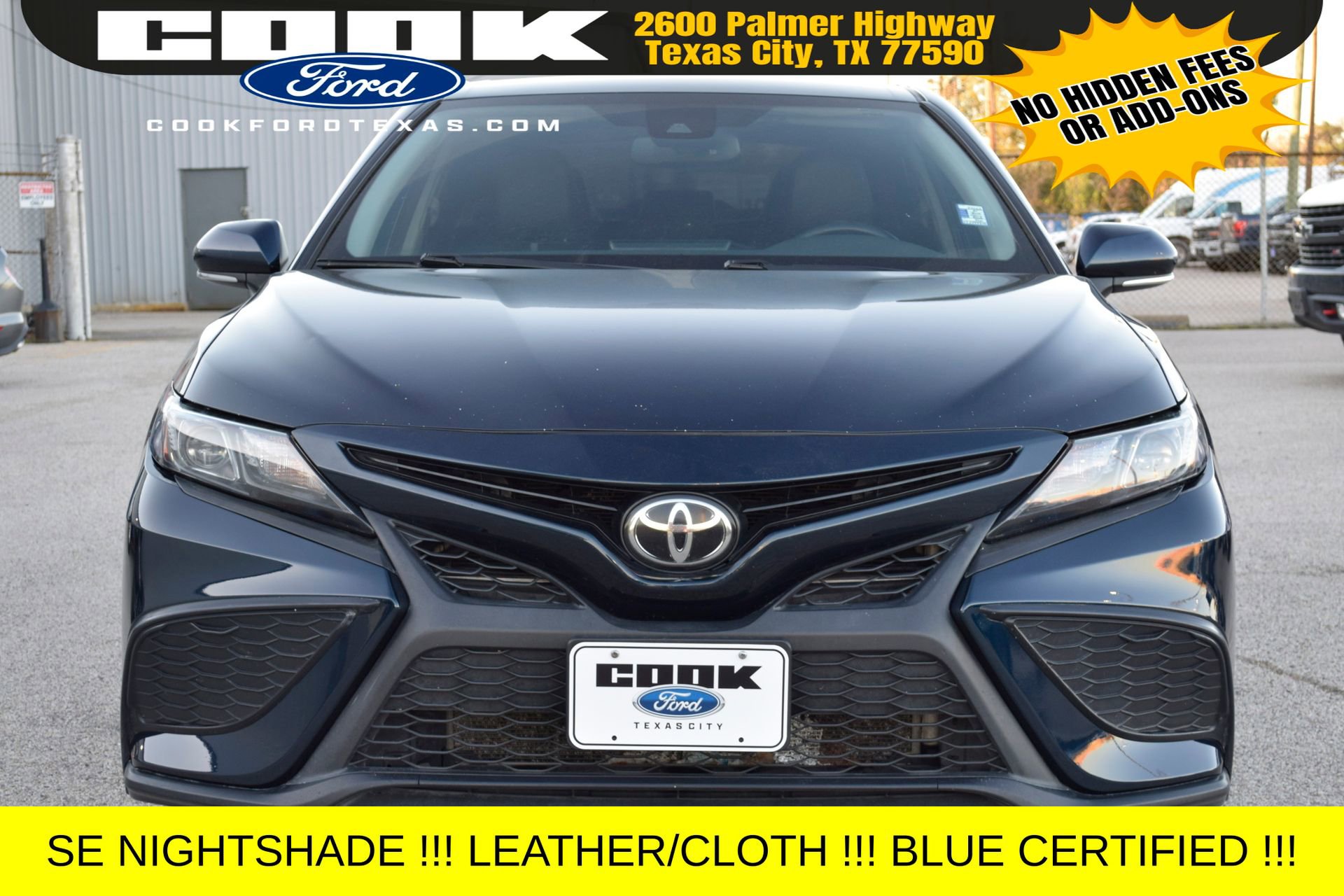 Used 2021 Toyota Camry SE w/ Convenience Package image 2