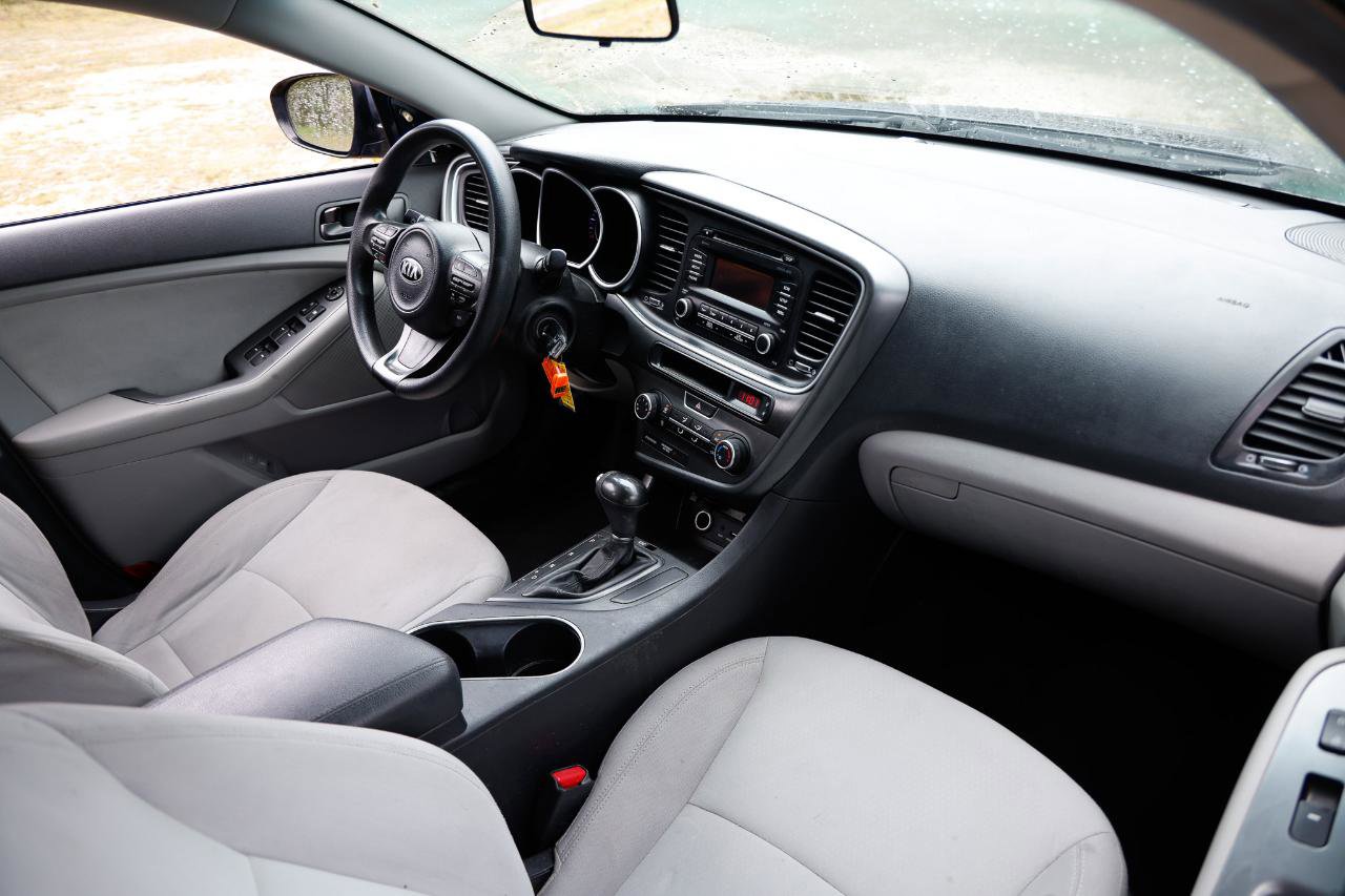 Used 2015 Kia Optima LX FWD image 18