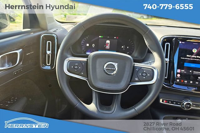 Used 2024 Volvo XC40 B5 Plus w/ Climate Package AWD/4WD image 7