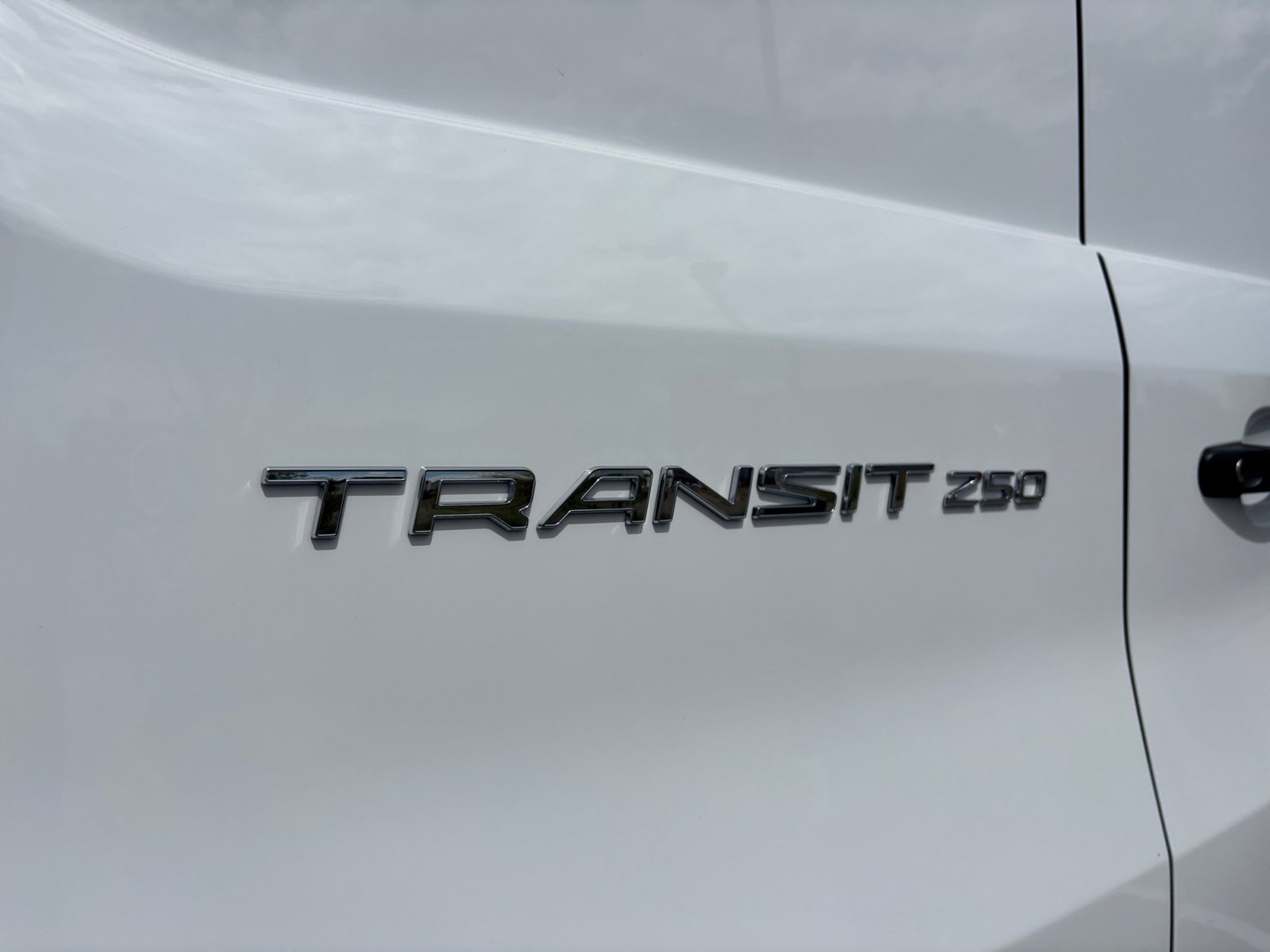 Used 2025 Ford Transit 250 148 High Roof image 30
