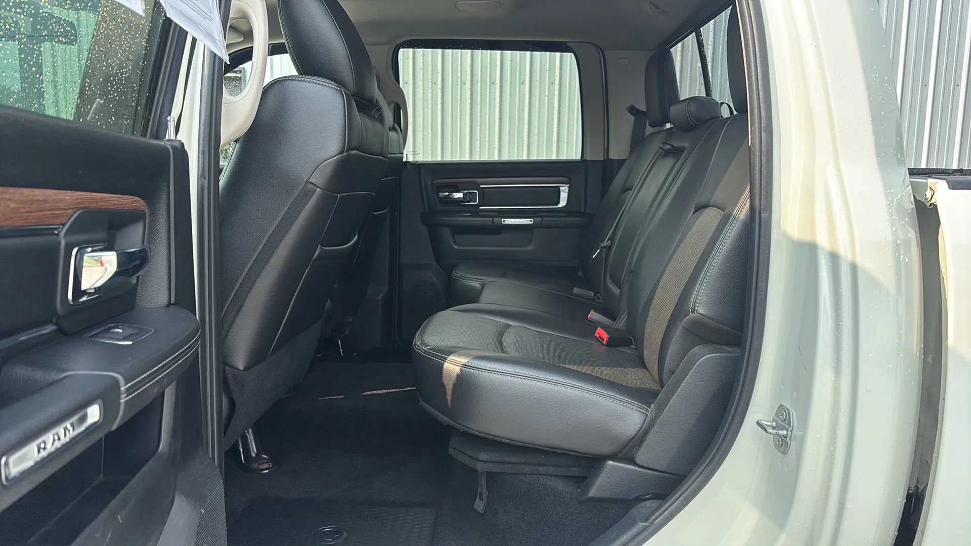 Used 2016 RAM 2500 Laramie w/ Snow Chief Group AWD/4WD image 19