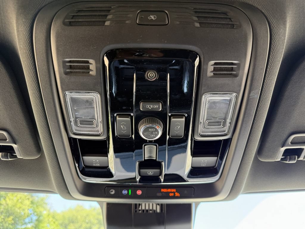 New 2026 Chevrolet Tahoe High Country AWD/4WD image 19