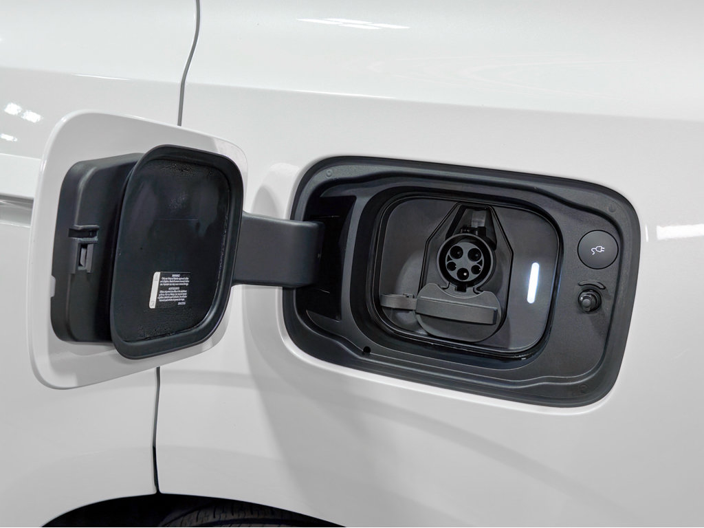 Used 2025 Volvo EX90 Plus image 5