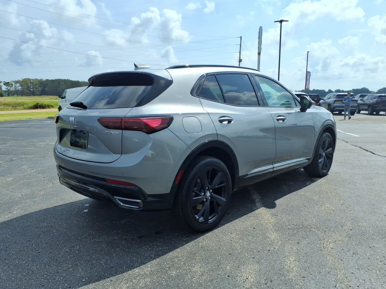 Used 2024 Buick Envision Sport Touring AWD/4WD image 5