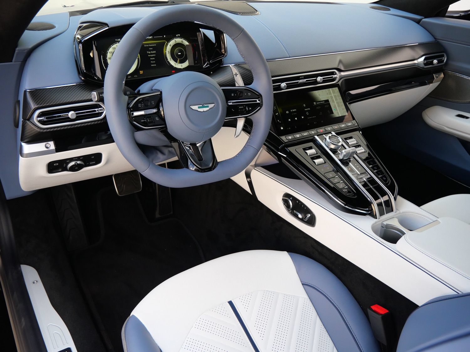 New 2026 Aston Martin V8 Vantage S RWD image 3