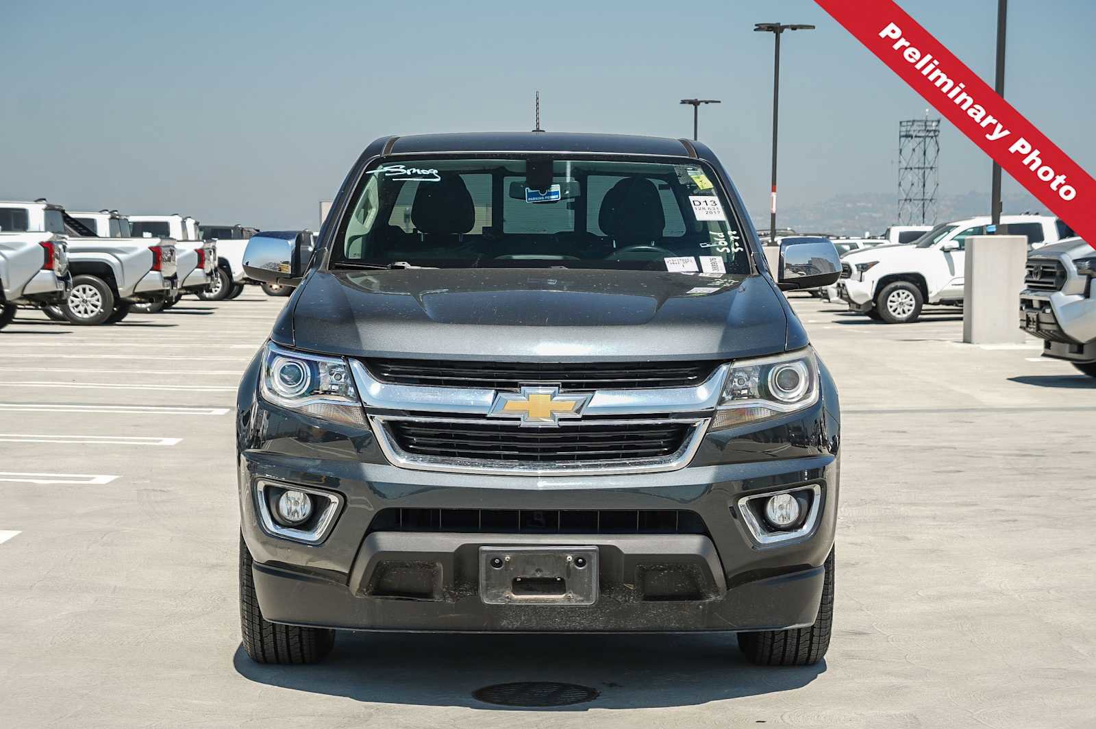 Used 2017 Chevrolet Colorado LT w/ Luxury Package, Chrome RWD image 2