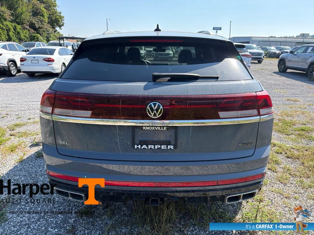 Used 2024 Volkswagen Atlas Cross Sport SEL Premium R-Line AWD/4WD image 4