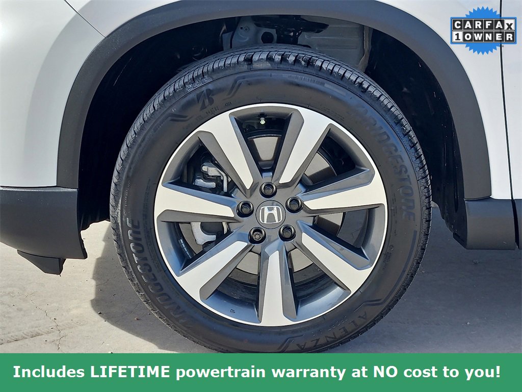 Used 2025 Honda Pilot Touring image 9