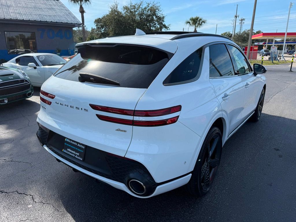 Used 2022 Genesis GV70 2.5T w/ Sport Prestige Package image 5