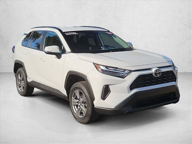 Used 2025 Toyota RAV4 XLE AWD/4WD image 3