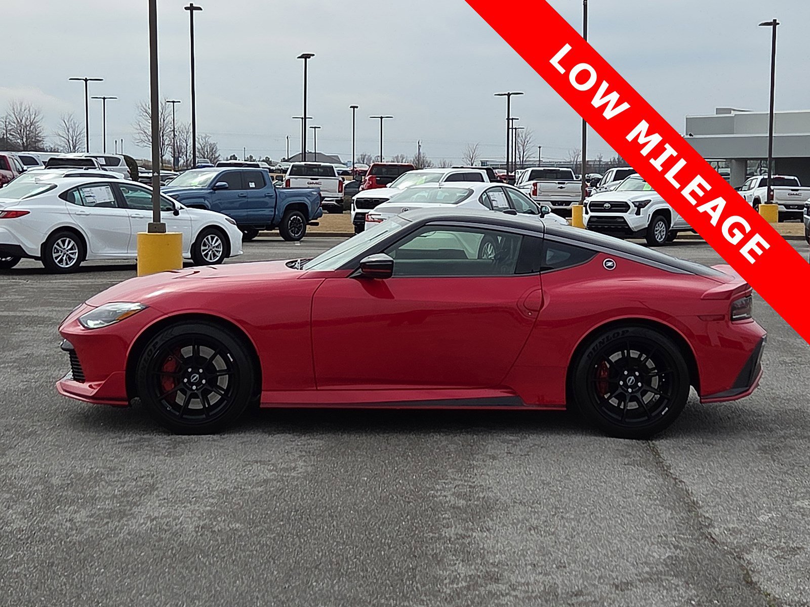 Used 2025 Nissan Z NISMO w/ Floor Mat Package image 3