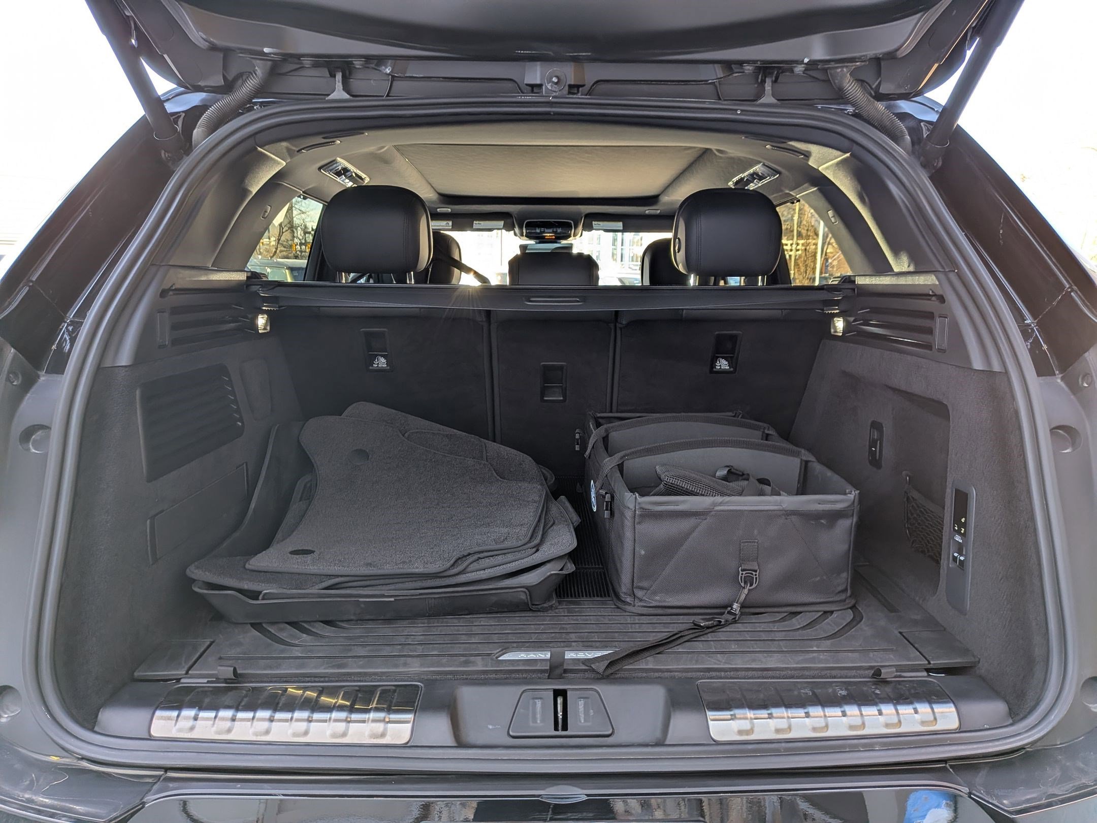 Used 2025 Land Rover Range Rover Sport Dynamic SE image 30