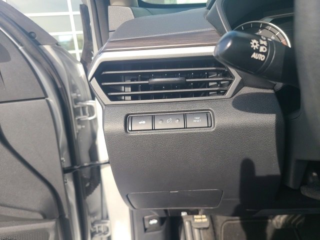 Used 2024 Nissan Altima 2.5 SV image 25