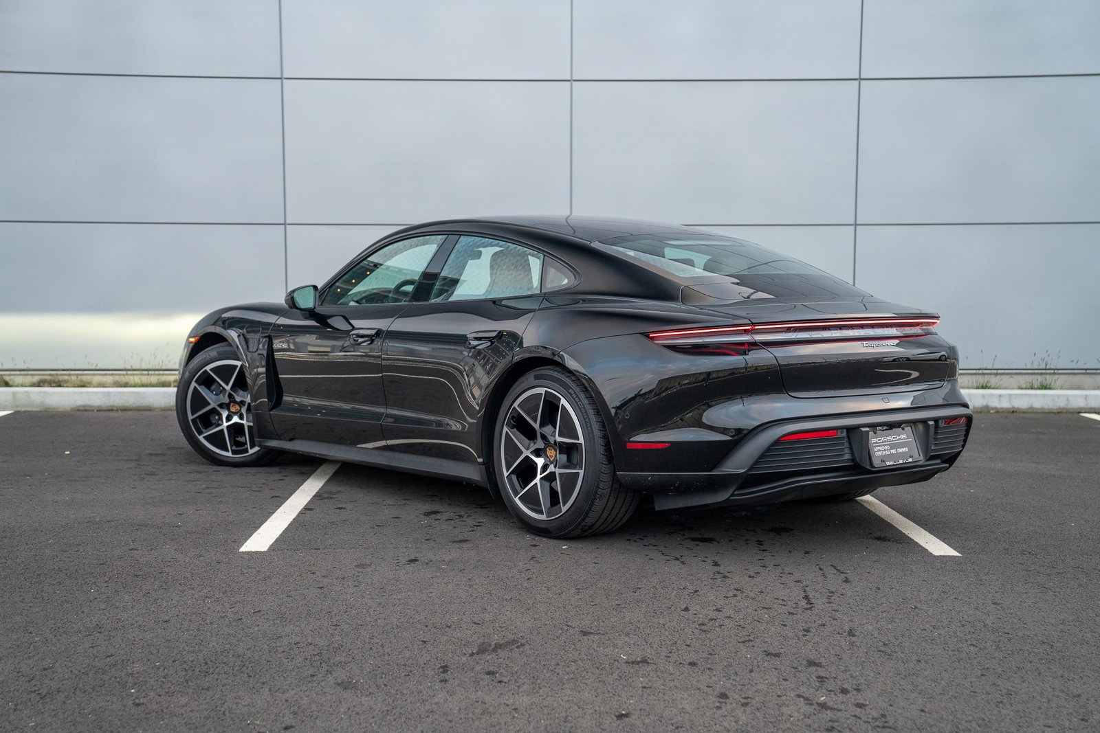 Certified 2025 Porsche Taycan image 3