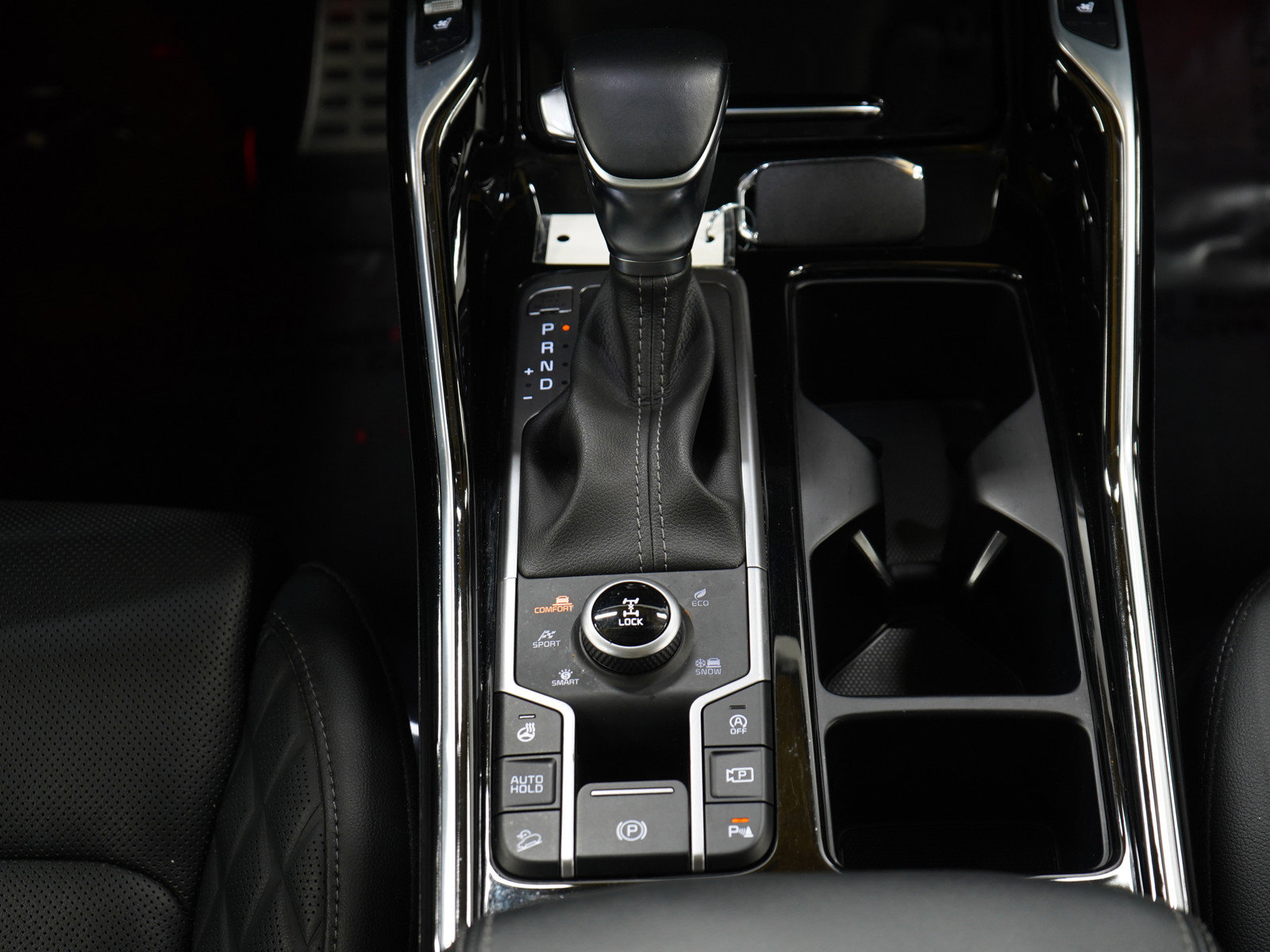 Used 2023 Kia Sorento SX Prestige image 18