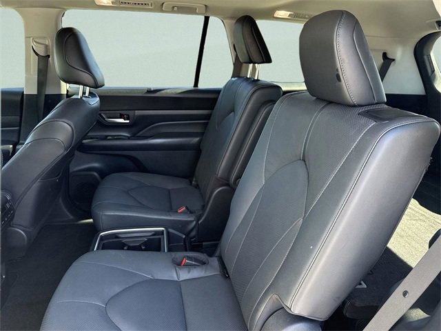 Used 2024 Toyota Grand Highlander Limited image 25