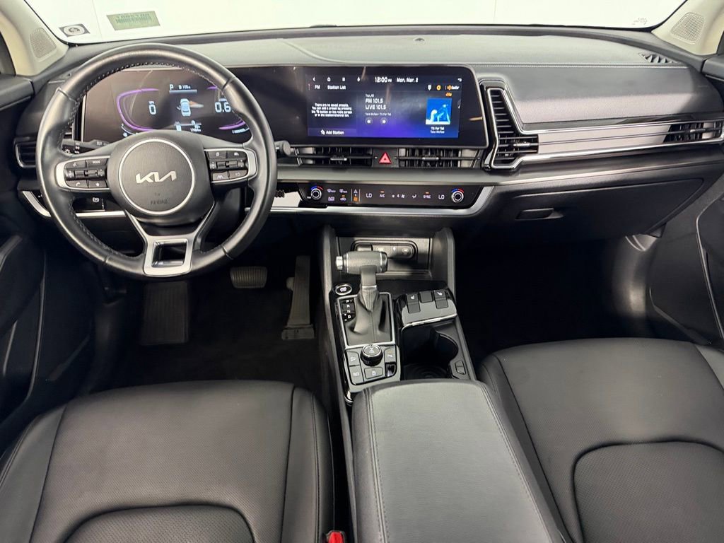 Used 2024 Kia Sportage EX image 13