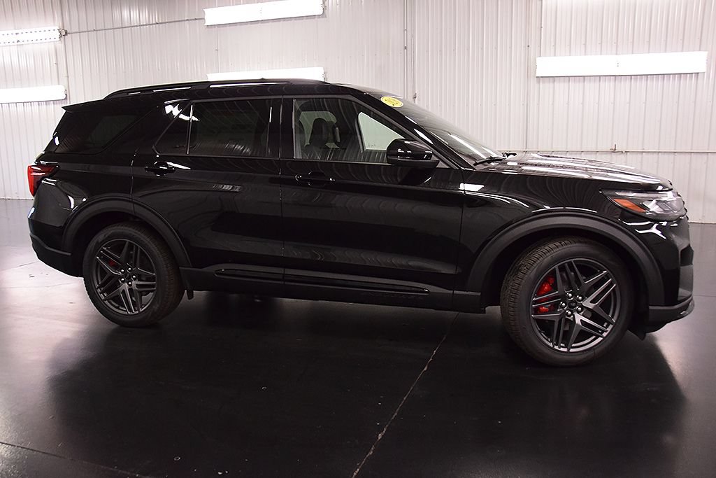 New 2026 Ford Explorer ST AWD/4WD image 8