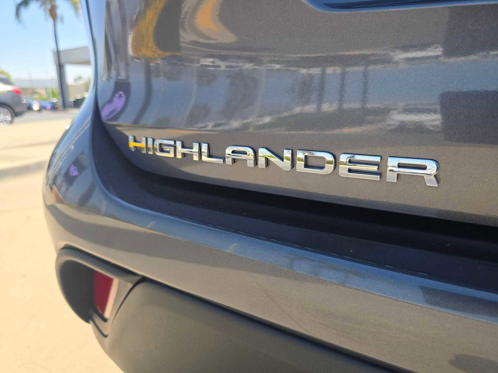 Certified 2025 Toyota Highlander XLE FWD image 14