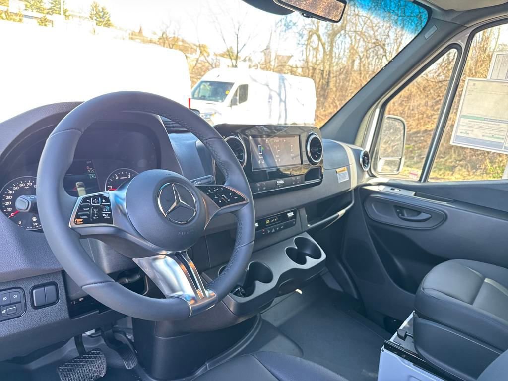 New 2025 Mercedes-Benz Sprinter 3500 image 12