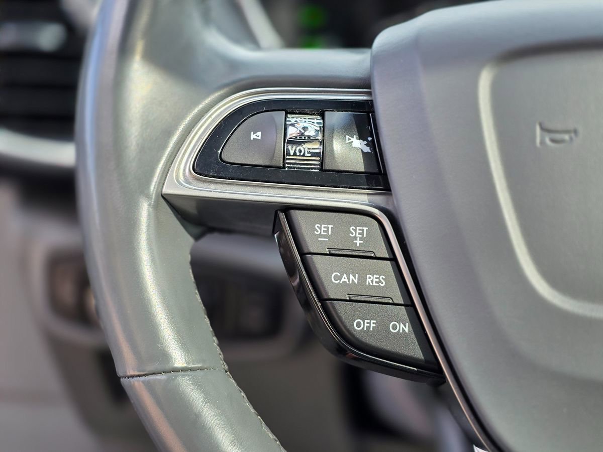 Used 2019 Lincoln Nautilus Reserve image 26