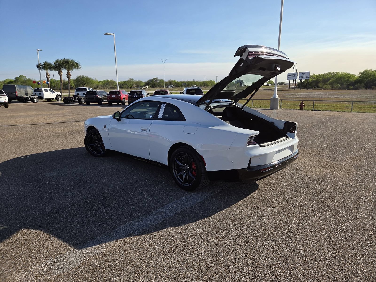 Used 2024 Dodge Charger Daytona Scat Pack w/ Plus Group AWD/4WD image 24