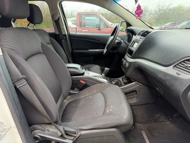 Used 2014 Dodge Journey SE w/ Flexible Seating Group image 9