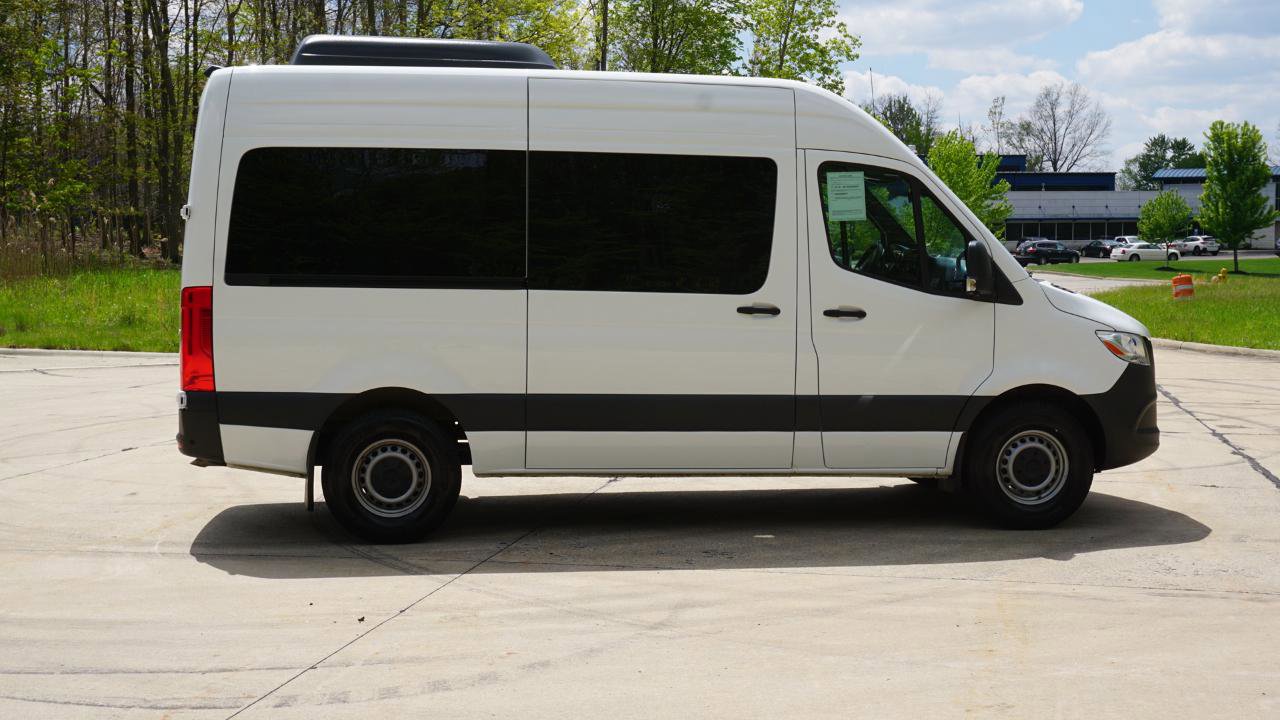 Used 2025 Mercedes-Benz Sprinter 2500 image 6