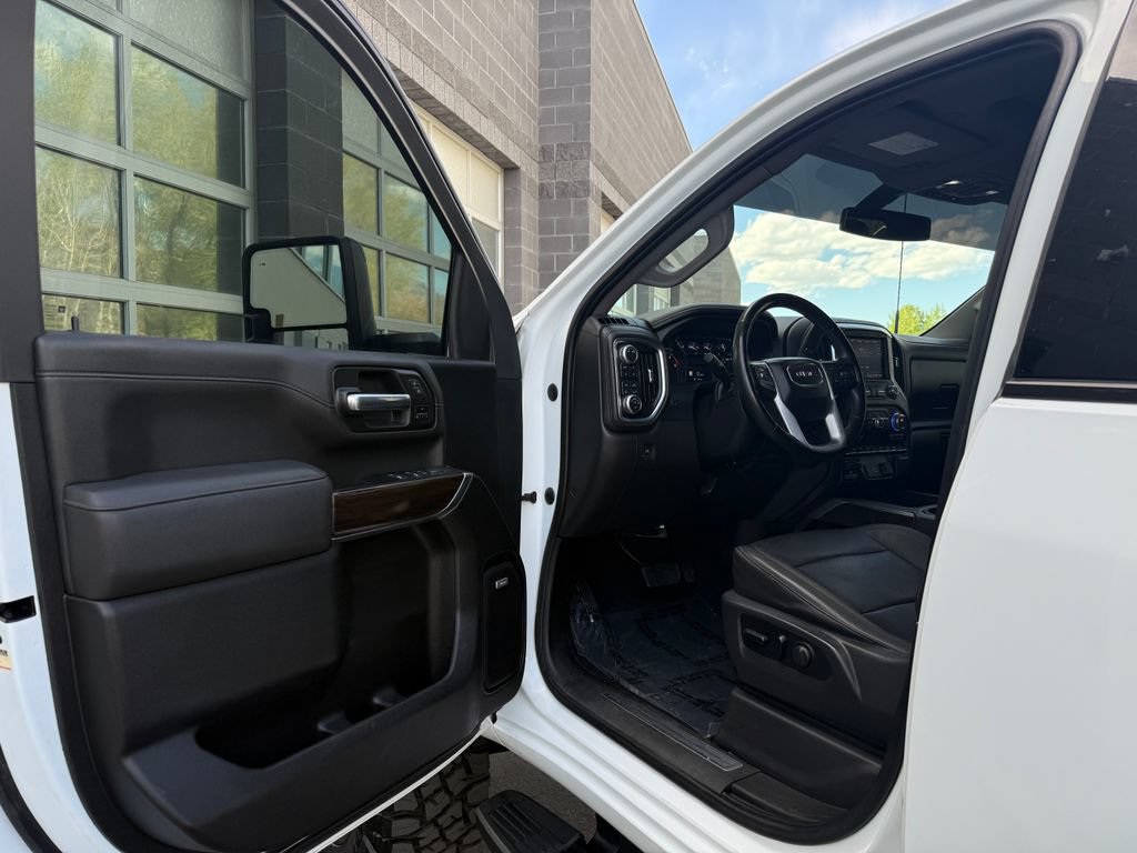 Used 2023 GMC Sierra 3500 SLT w/ SLT Premium Package AWD/4WD image 32
