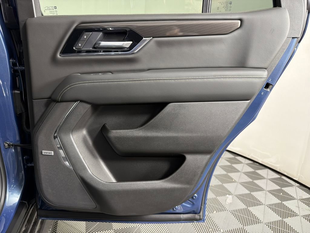 New 2026 GMC Yukon Elevation image 15