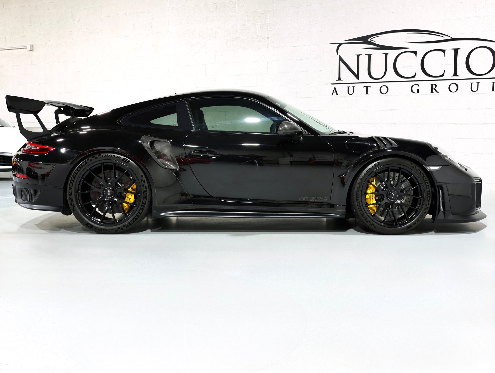 Used 2018 Porsche 911 GT2 RS RWD image 19