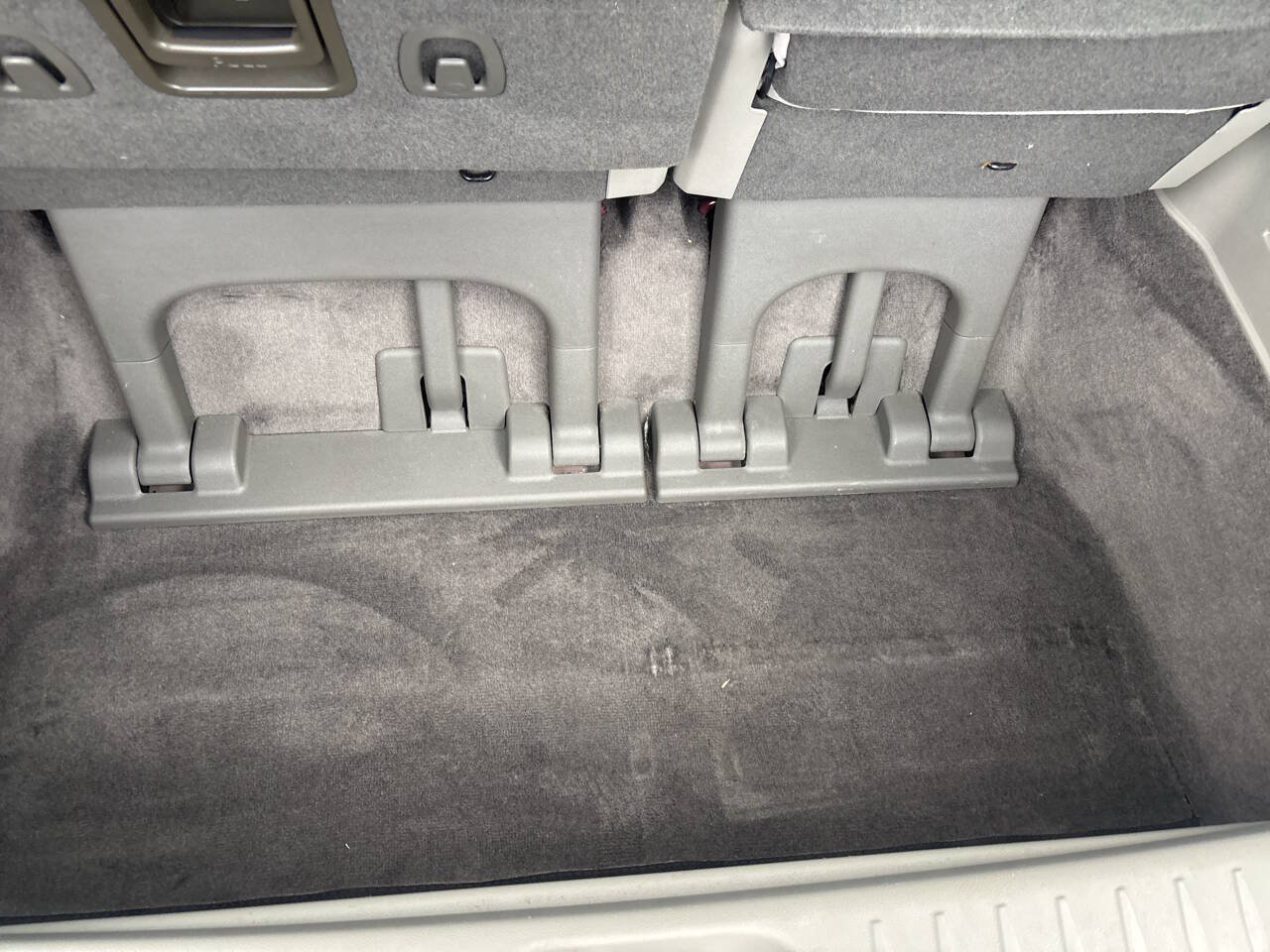 Used 2020 Kia Sedona LX FWD image 20