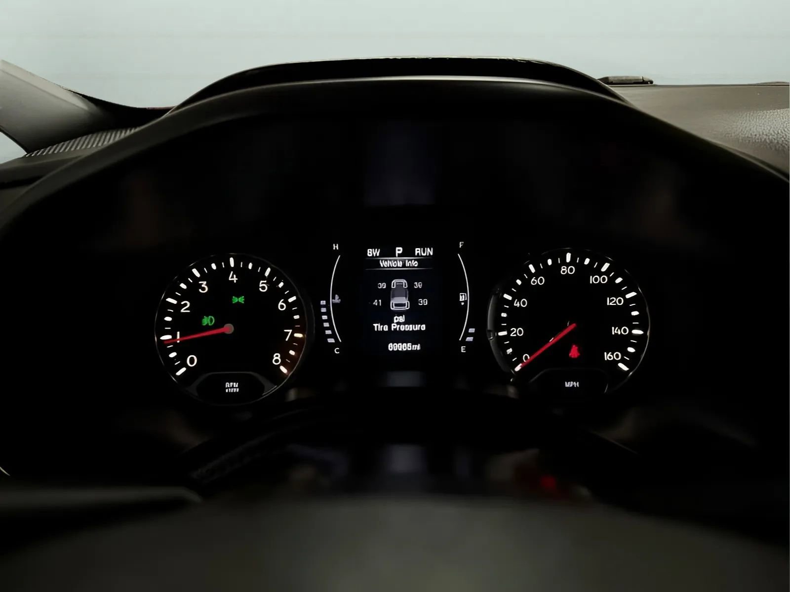 Used 2018 Jeep Renegade Altitude FWD image 18