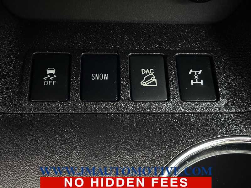 Used 2018 Toyota Highlander Plus image 35